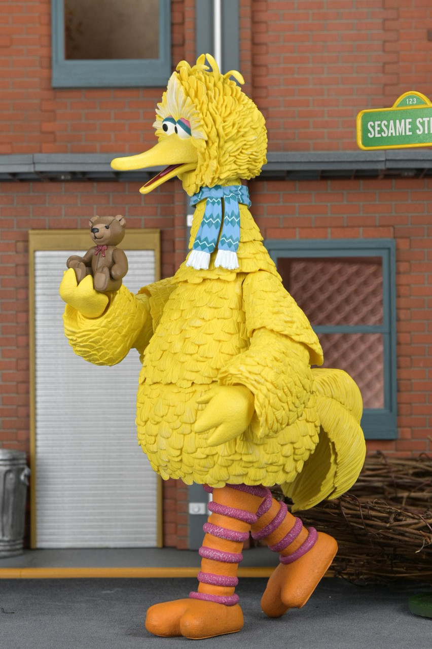 NECA Sesame Street Ultimate Big Bird 7-Inch Action Figure