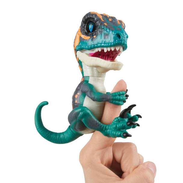 Fingerlings Untamed Dinosaur Fury the Velociraptor Figure (Greenish Blue)