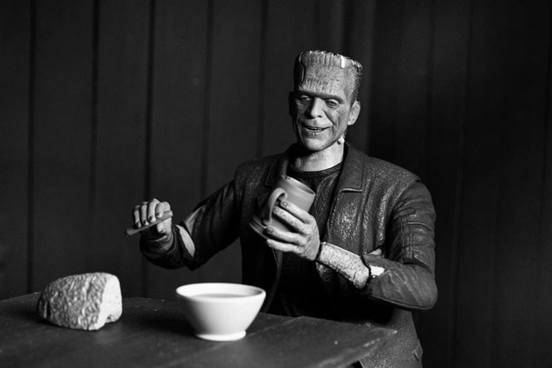 NECA Universal Monsters Ultimate Bride of Frankenstein Frankenstein's Monster B&W Version 7-Inch Scale Action Figure