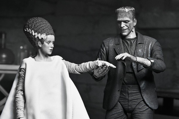 NECA Universal Monsters Ultimate Bride of Frankenstein Frankenstein's Monster B&W Version 7-Inch Scale Action Figure