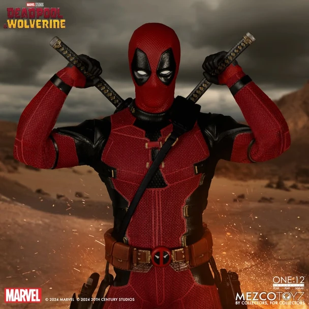 Mezco Deadpool & Wolverine Deadpool Deluxe Edition One:12 Collective Action Figure