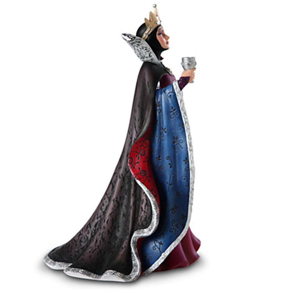 Disney Showcase Evil Queen Couture de Force Figurine
