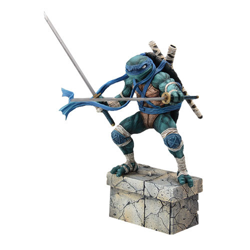 Teenage Mutant Ninja Turtles Leonardo by James Jean Statue