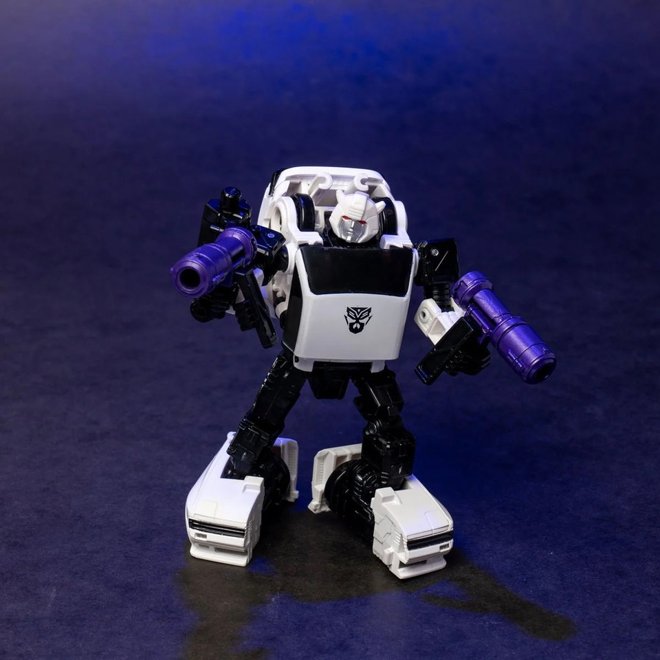 Transformers Generations Selects War for Cybertron Earthrise Deluxe Bug Bite - Exclusive