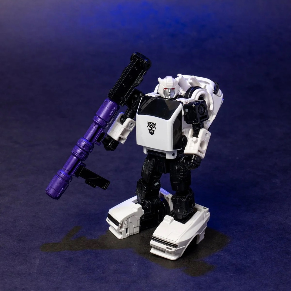 Transformers Generations Selects War for Cybertron Earthrise Deluxe Bug Bite - Exclusive