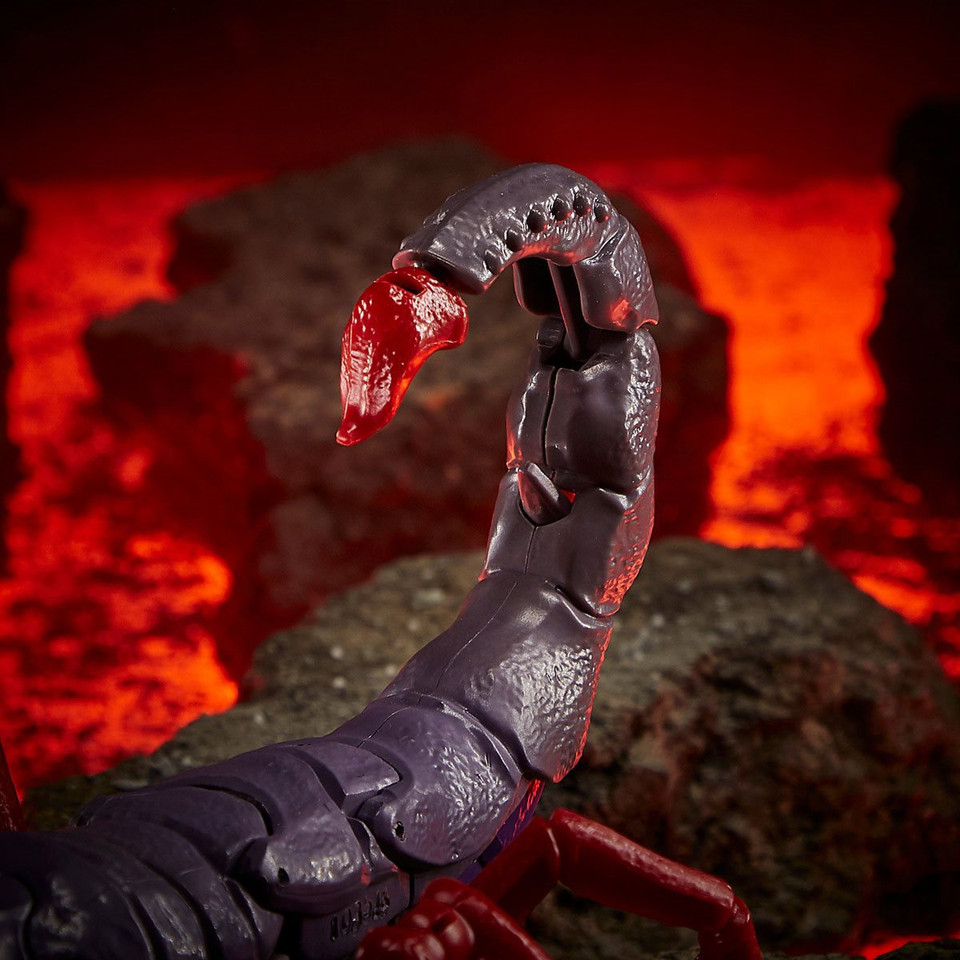 Transformers War for Cybertron Kingdom Deluxe Scorponok