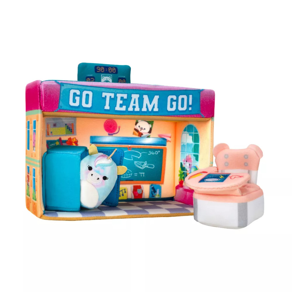 Jazwares Squishville Academy Deluxe Playset 2 inch Plush