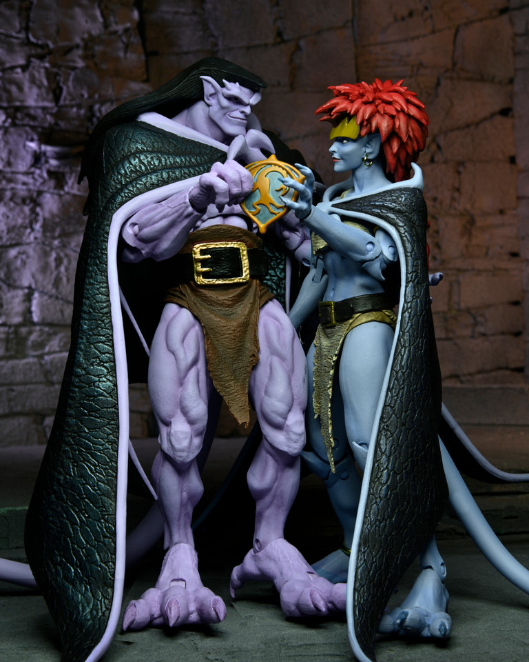 [PRE-ORDER] NECA Gargoyles: Vows Ultimate Goliath and Demona 7-Inch Scale Action Figure 2-Pack