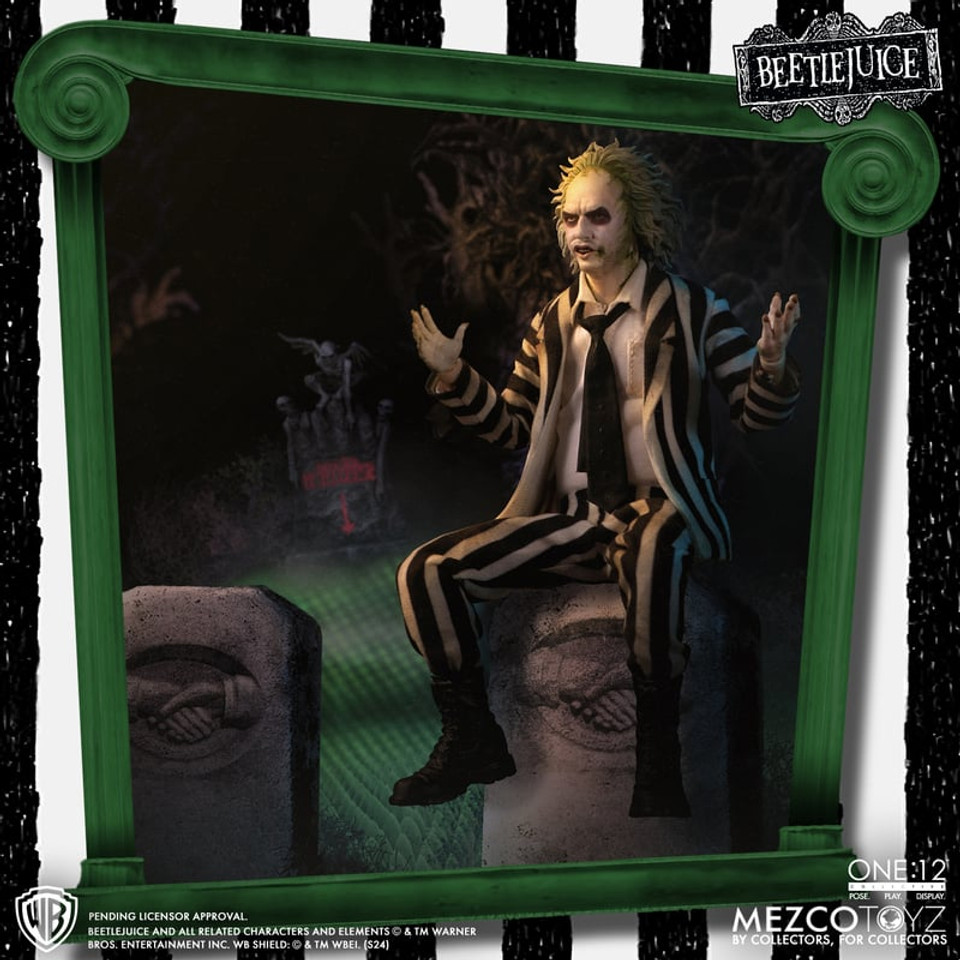 [PRE-ORDER] Mezco Toyz Beetlejuice Deluxe Edition One:12 Collective Action Figure