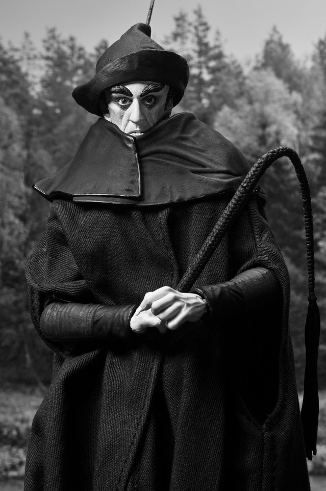 NECA Nosferatu Ultimate Count Orlok Black & White 7-Inch Scale Action Figure NECA Nosferatu Ultimate Count Orlok Black & White 7-Inch Scale Action Figure