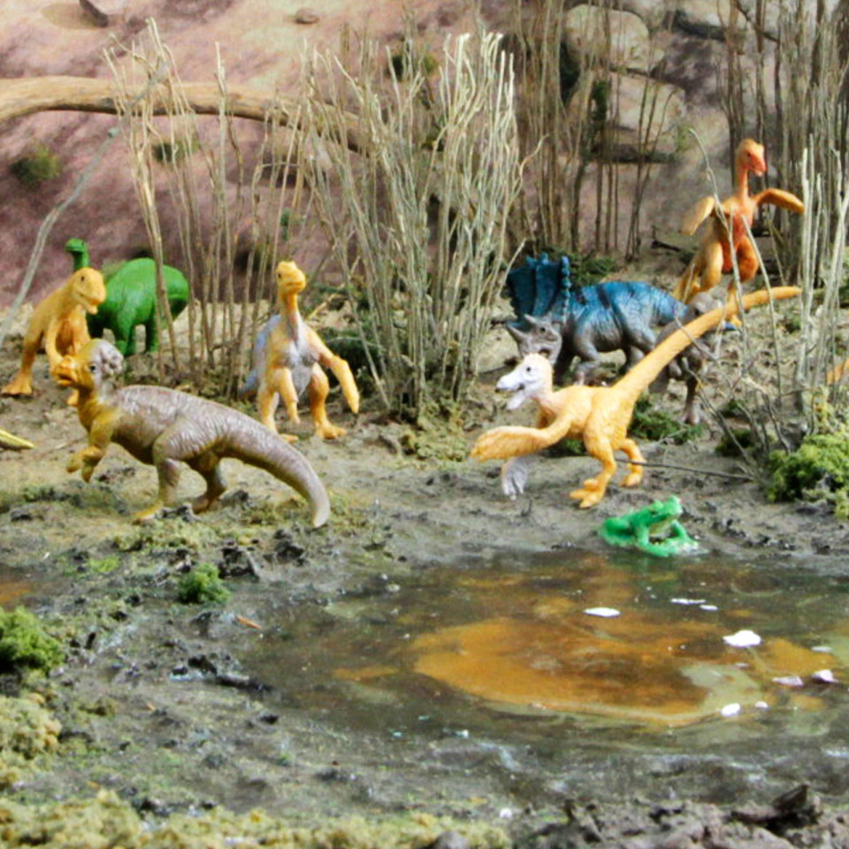 Feathered Dinos TOOB® – Mini Dinosaur Figure Set