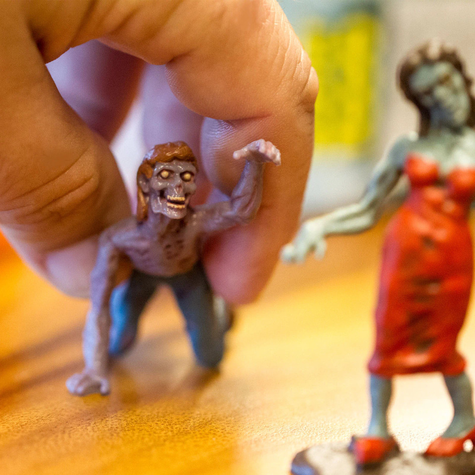 Zombies Super TOOBÂ® â€“ Miniature Zombie Figure Set