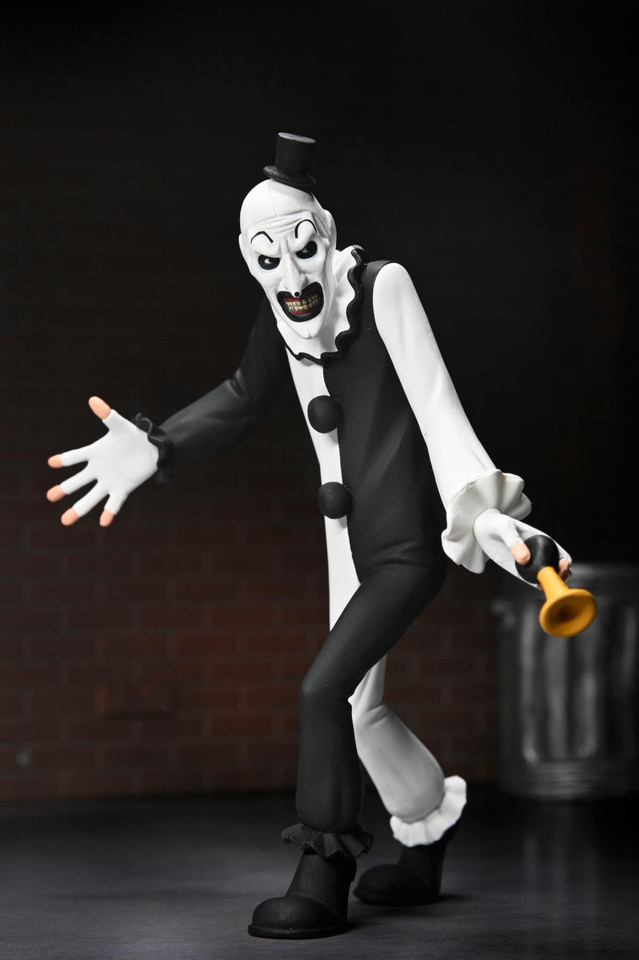 NECA Terrifier Toony Terrors Art the Clown 6-Inch Scale Action Figure NECA Terrifier Toony Terrors Art the Clown 6-Inch Scale Action Figure