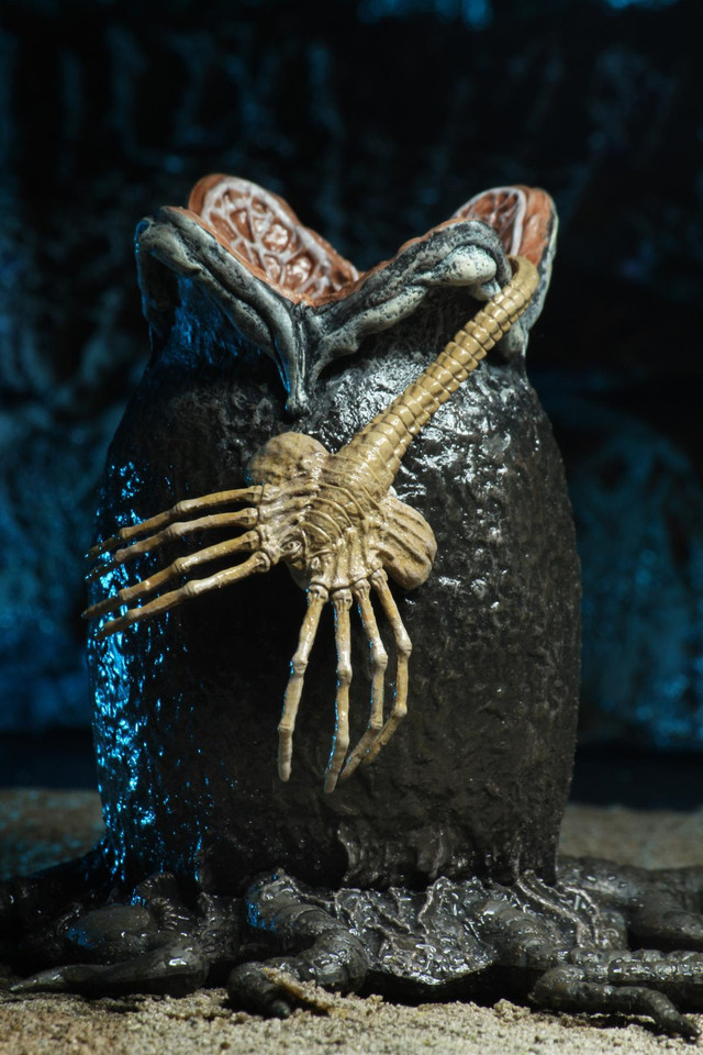 NECA Alien Ultimate 40th Anniversary Big Chap 7-Inch Scale Action Figure