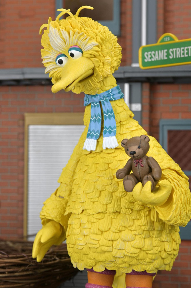 [PRE-ORDER] NECA Sesame Street Ultimate Big Bird 7-Inch Scale Action Figure