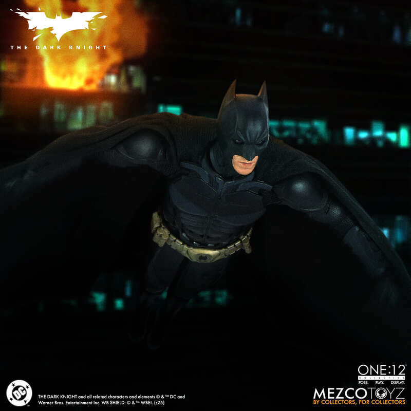 [PRE-ORDER] Mezco Toyz One:12 Collective The Dark Knight Batman Action Figure
