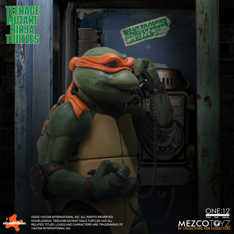 [PRE-ORDER] Mezco Toyz One:12 Collective Teenage Mutant Ninja Turtles (1990) Action Figures Deluxe Boxed Set