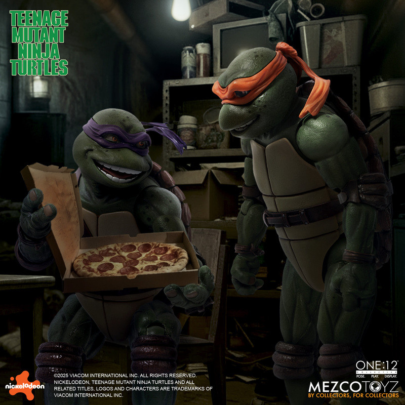 [PRE-ORDER] Mezco Toyz One:12 Collective Teenage Mutant Ninja Turtles (1990) Action Figures Deluxe Boxed Set