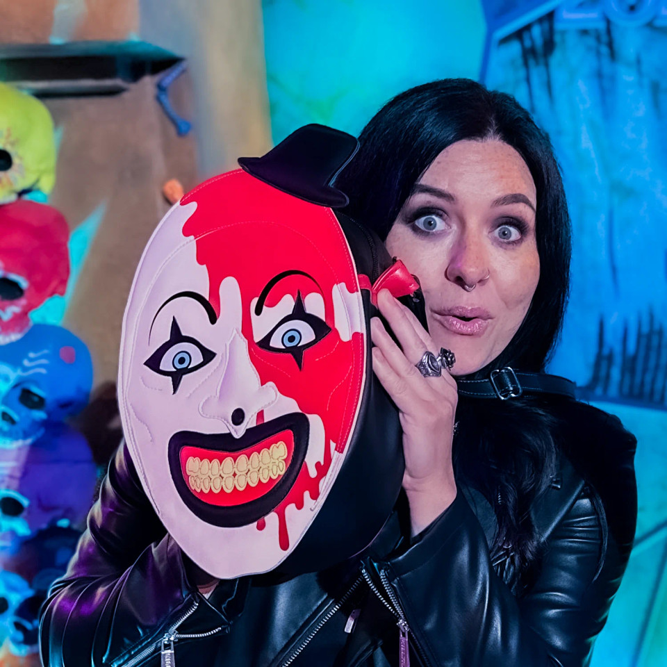 Trick Or Treat Studios Terrifier 2 Bloody Art the Clown Vegan Leather Bag