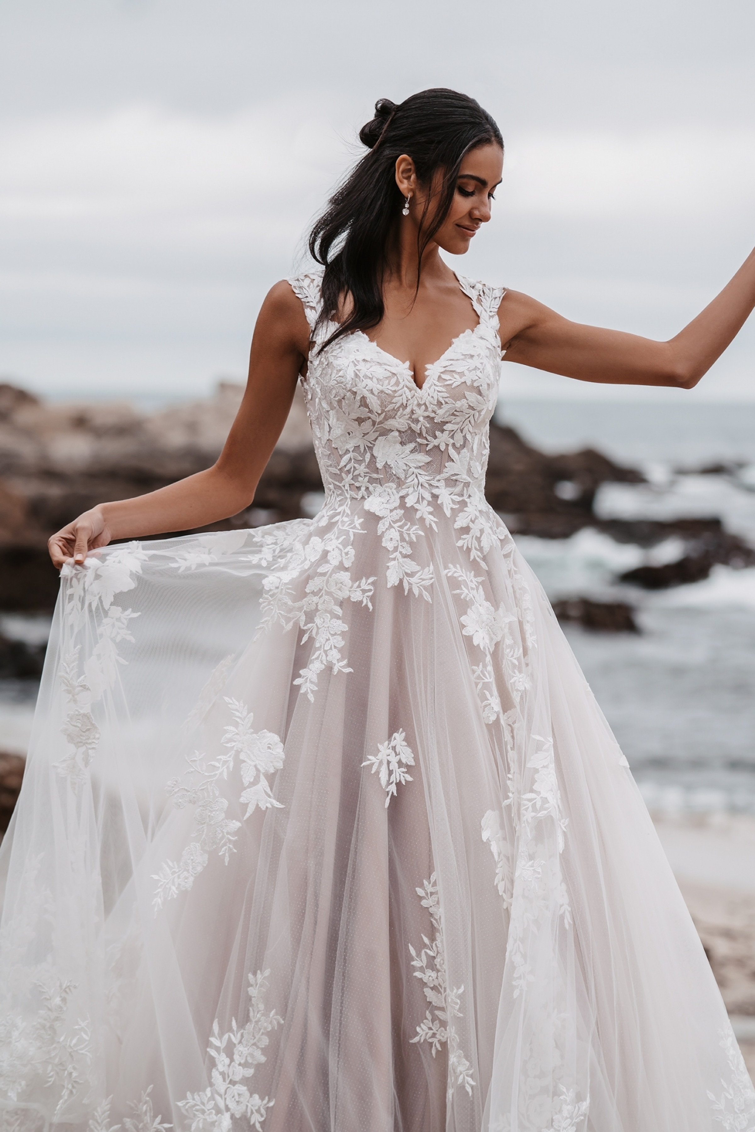 Lindsey Wedding Dress 8279 Size 12 Ivory/Creme - Pierres Bridal