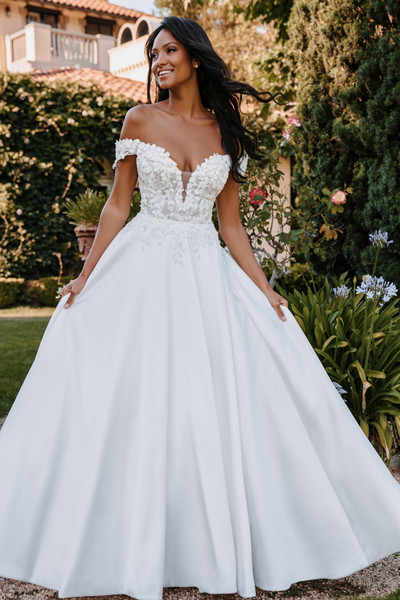 Allure Bridals 9962, Fall in love again