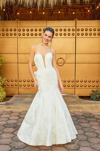 Sweet Heart Neck Fit And Flare Wedding Dress With Back Structured Bow