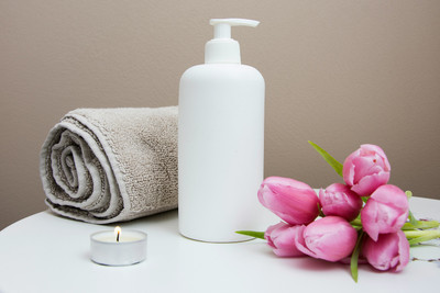 Couples’ Guide to Erotic Massage: Touching the Right Way