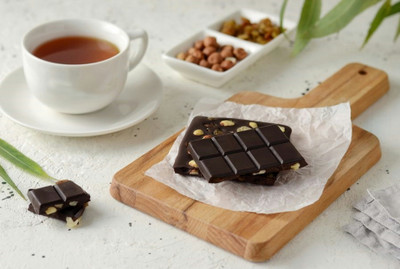 Aphrodisiac Eats: 7 Bedroom Foods That Ignite Desire