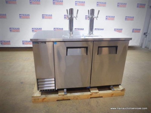 TRUE 57" 2 DOOR BEER DISPENSER (IN THE BOX) MF 2021 NO WARRANTY MANUFACTURER