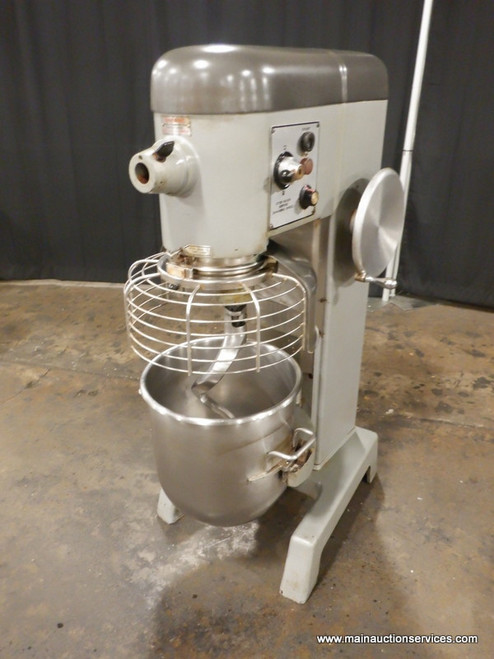 HOBART 40 QT DOUGH MIXER WITH BOWL, GUARD, 1 ATTACHMENT NO WARRANTY MANUFACTURER