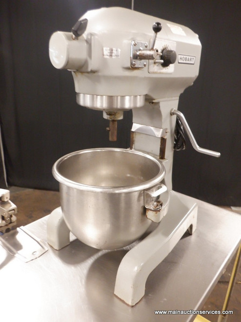 HOBART 12 QT DOUGH DOUG MIXER WITH BOWL NO WARRANTY MANUFACTURER