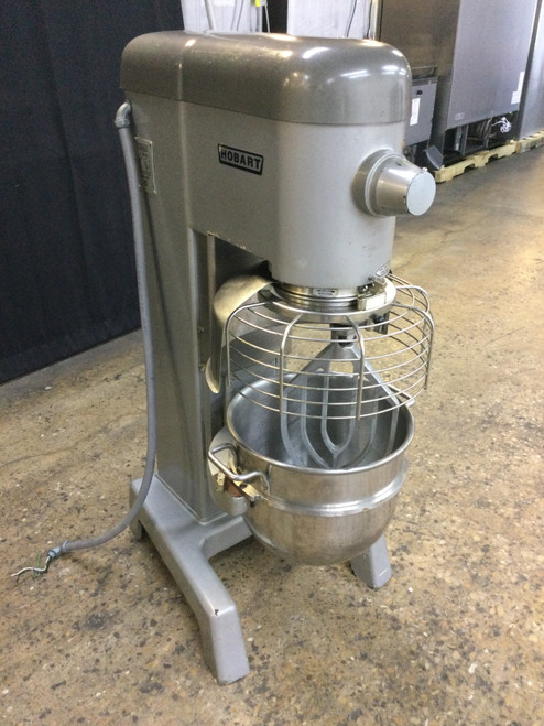Nice! Hobart 30Qt Dough Mixer With Guard and Bowl 1 Att