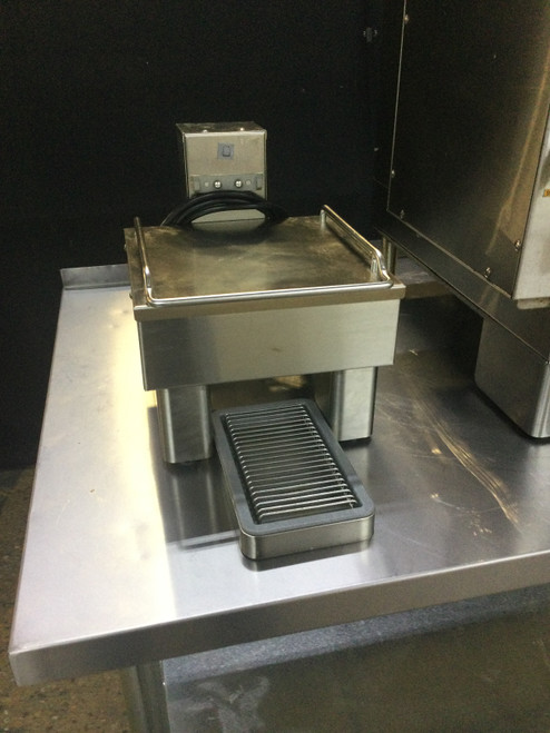 Bunn Dual Coffee Brewer W-Soft Heat Serving Stand