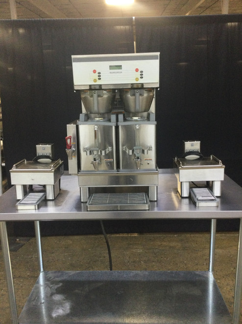 Bunn Dual Coffee Brewer W-Soft Heat Serving Stand