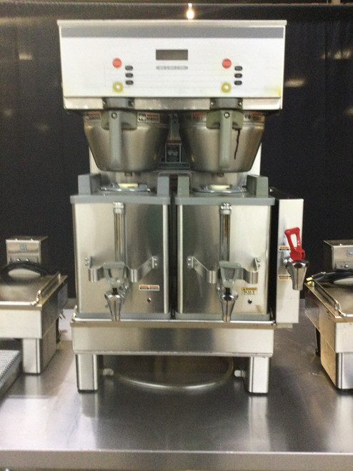 Bunn Dual Coffee Brewer With Soft Heat Serving Stand MF 2019