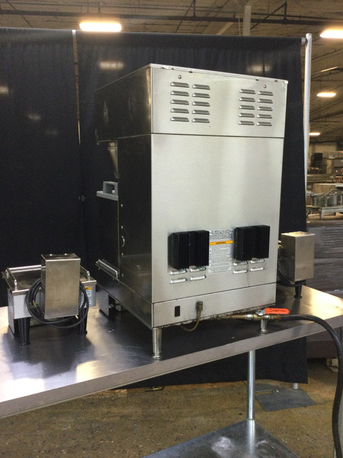 Nice! Bunn Dual Coffee Brewer With Soft Heat Serving Stand