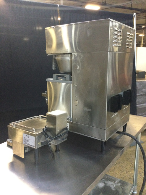 Nice! Bunn Dual Coffee Brewer W-Soft Heat Serving Stand MF 2022