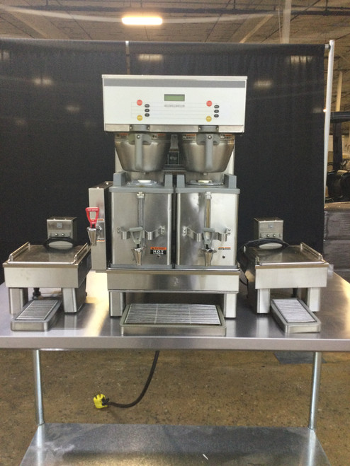Nice!,Bunn Dual Coffee Brewer W/Soft Heat Serving Stand