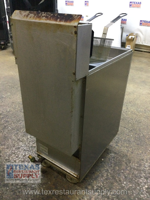Royal Gas 50 Lbs Deep Fryer With Caster..