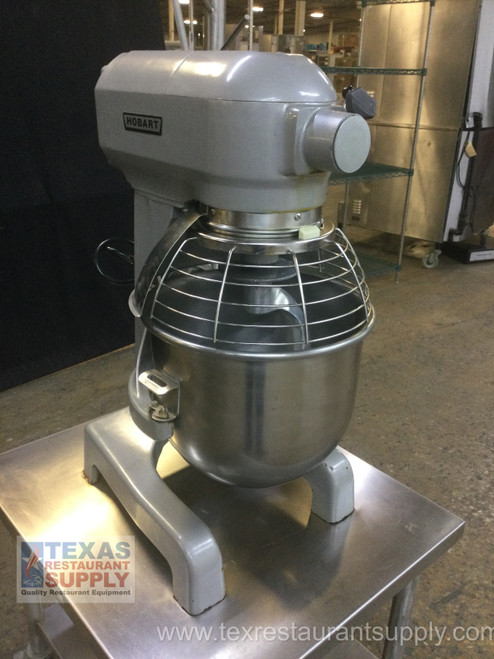Nice! Hobart 20 Qt Dough Mixer With Guard/Bowl One Attachment