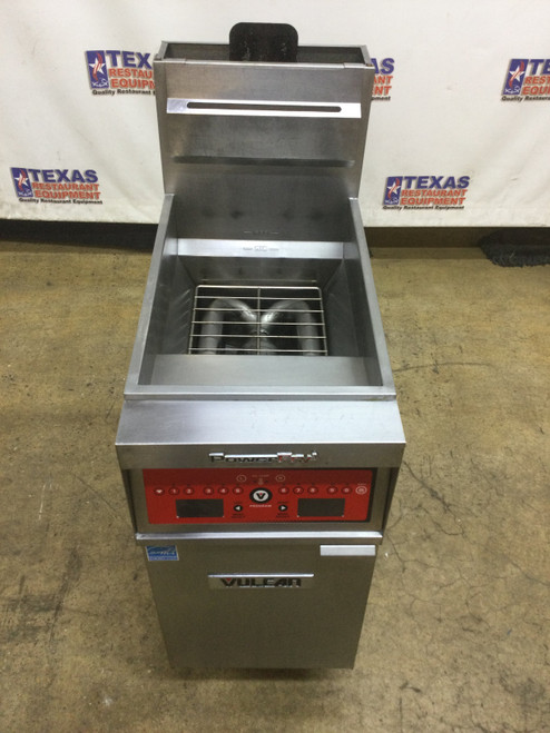 Nice! Vulcan Gas 50lbs Deep Fryer With Caster.