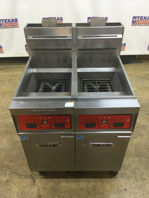 Nice! Vulcan 31” Gas 2 Bay 100Lbs Deep Fryer W/Caster