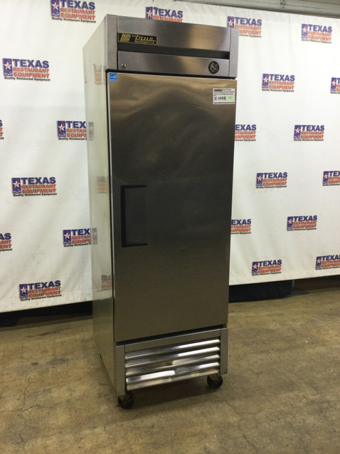 True 27” 1 Door Refrigerator With Casters