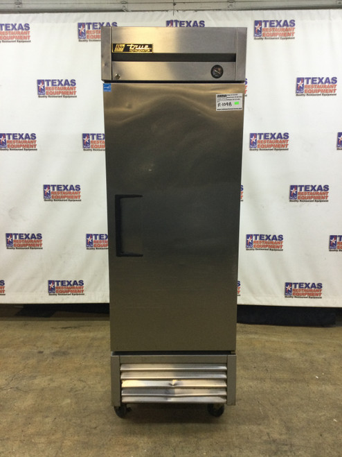 True 27” 1 Door Refrigerator With Casters