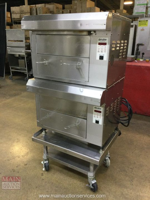 FWE One Door Holding Cabinet With Caster