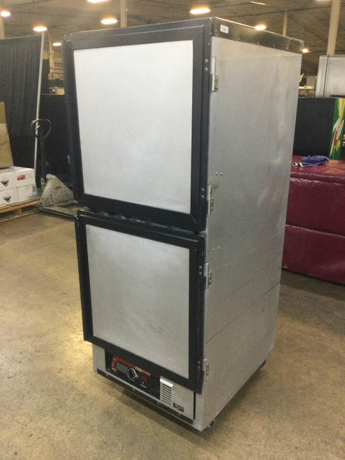 Metro Two Half Door Holding Cabinet With Caster
