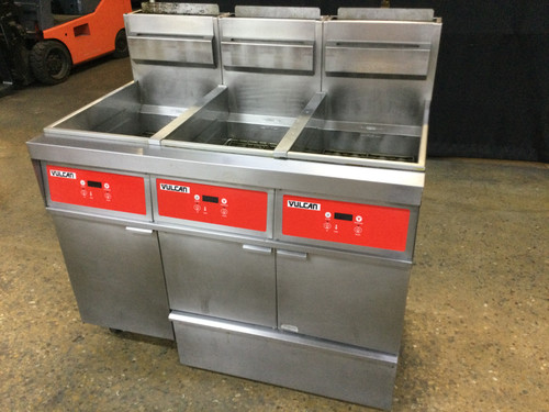 Vulcan Gas Digital Triple Deep Fryer With Filtration System