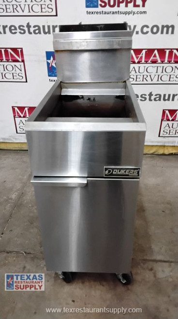 Dukers DCF3-NG 40 Lbs natural Gas Deep Fryer
