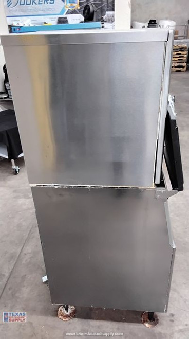 Hoshizaki Cube-Style Ice Maker with Ice Bin