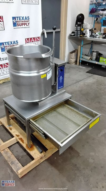 Cleveland KET-12-T 12 Gallons Tilting Electric Soup Kettle